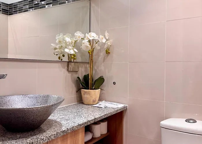 Aparthotel Unit At Smdc Sun Residences Manila